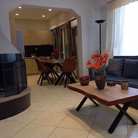 The Genius Apartment 3 Rooms, Α Floor 3 Υπνοδωμάτια, A Όροφος Афины Экстерьер фото