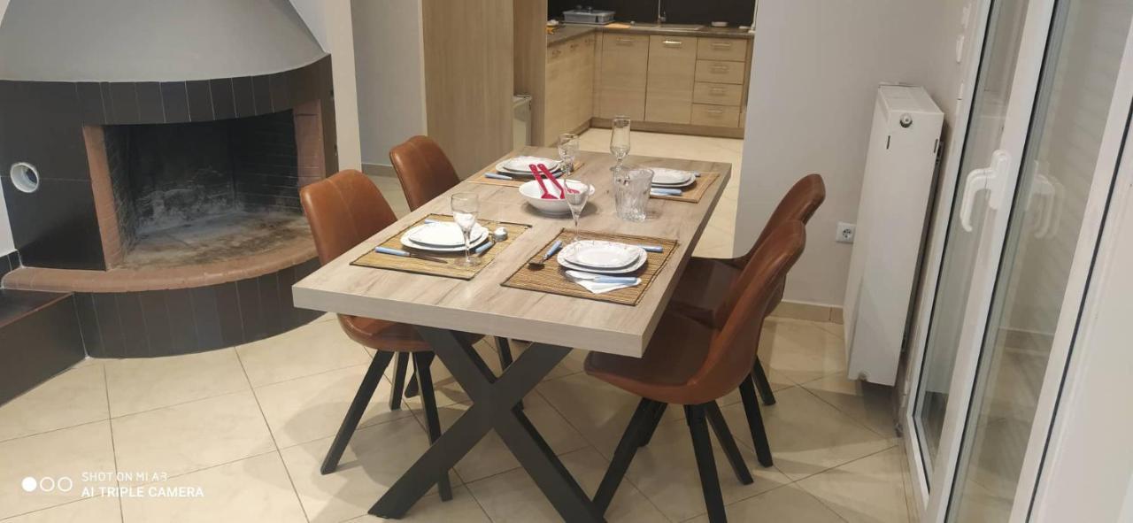 The Genius Apartment 3 Rooms, Α Floor 3 Υπνοδωμάτια, A Όροφος Афины Экстерьер фото